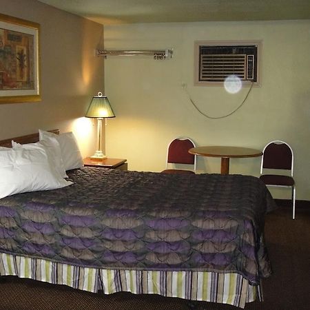 Trails West Motel South Hutchinson Exteriér fotografie
